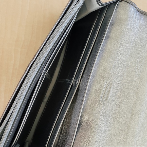 Coach Silver Wallet - Picture 5 of 6